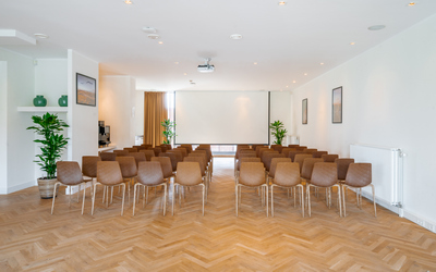 Harbour meeting room